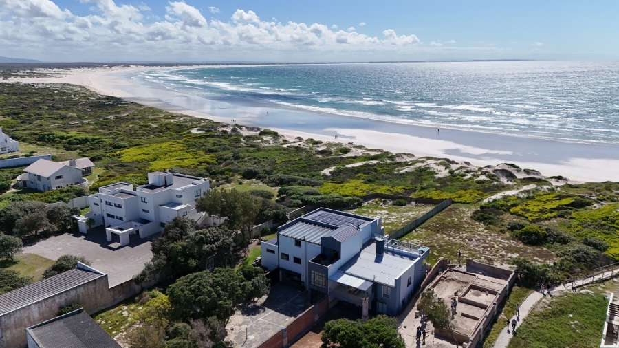4 Bedroom Property for Sale in Struisbaai Western Cape